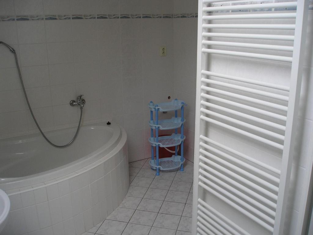 Apartman Svoboda 乌帕河畔斯沃博达 外观 照片